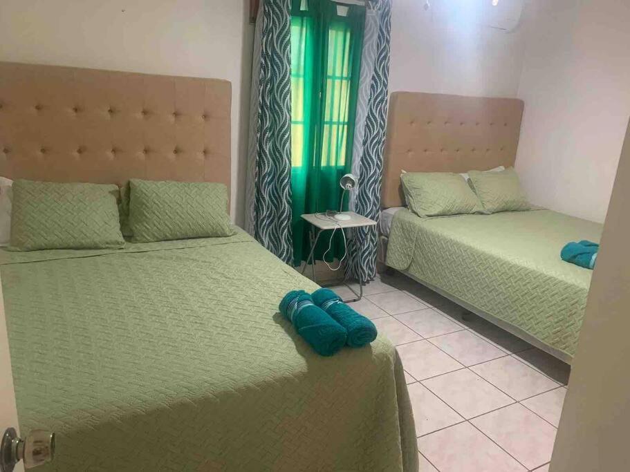 Villa De Ali In Palma Real La Ceiba Exterior photo